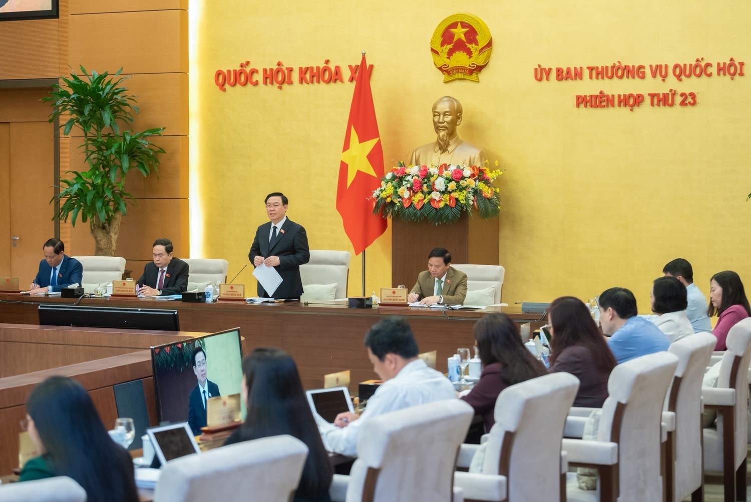 Phân tích rõ nguyên nhân khách quan, chủ quan, quyết đáp theo từng nhóm vấn đề -0