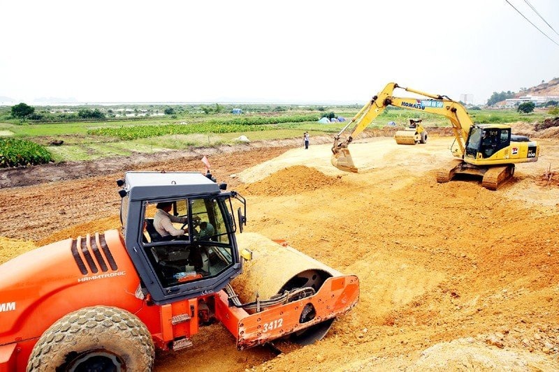 Trúng hàng loạt gói thầu 