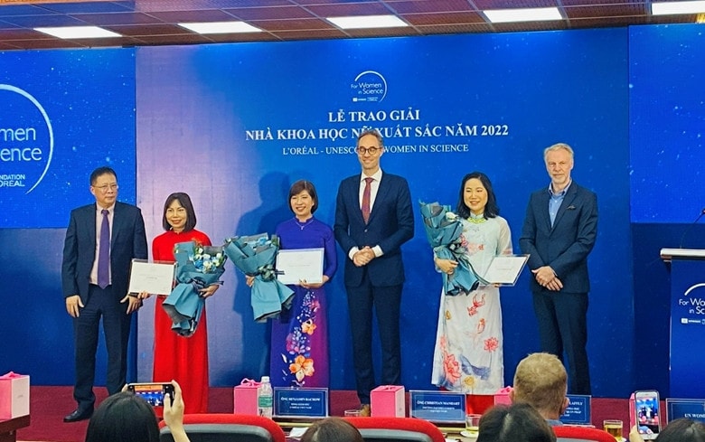 Giải thưởng quốc tế L’Oréal - UNESCO 2024 nhận đơn đề cử ứng viên -0