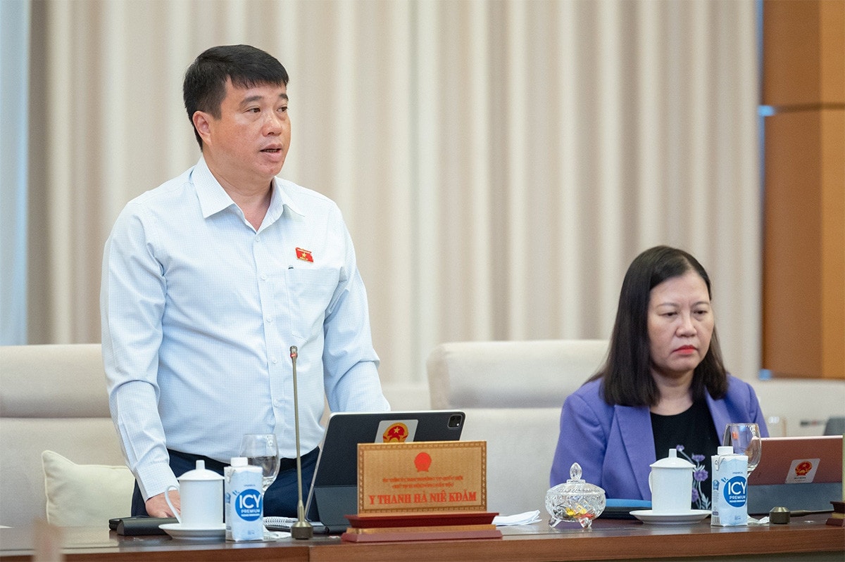 Tổng hợp đầy đủ, khách quan, sát thực tiễn -0