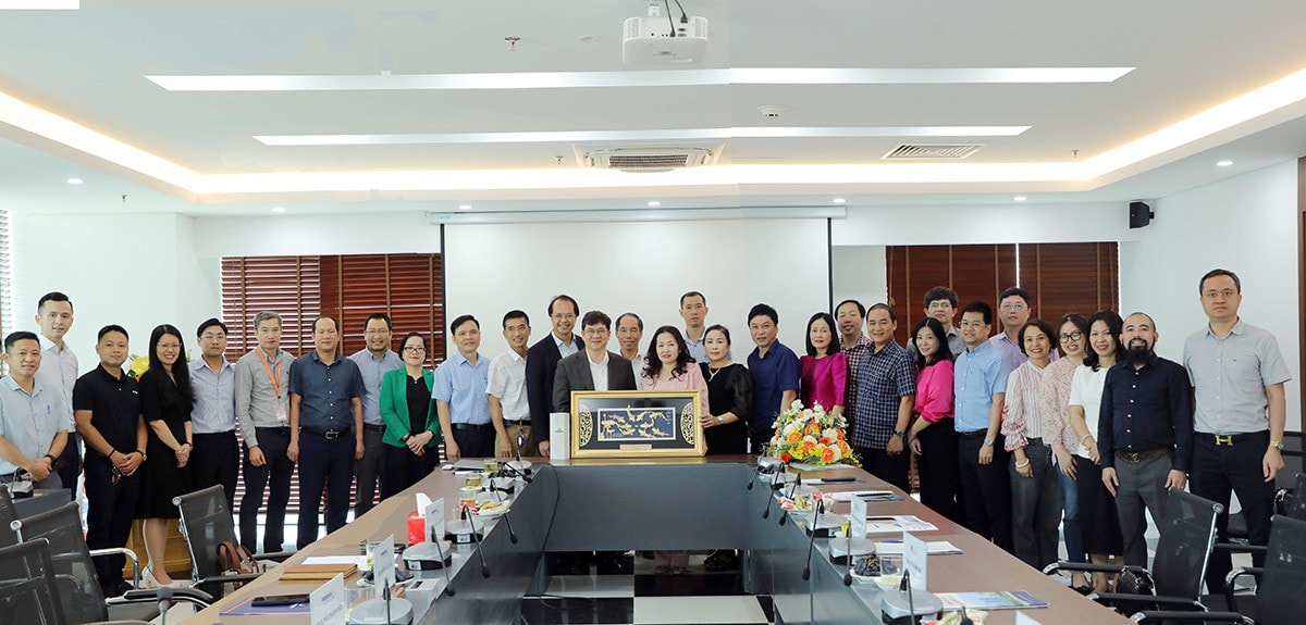 Báo Đại biểu Nhân dân thăm, làm việc với Trường Đại học Phenikaa -8