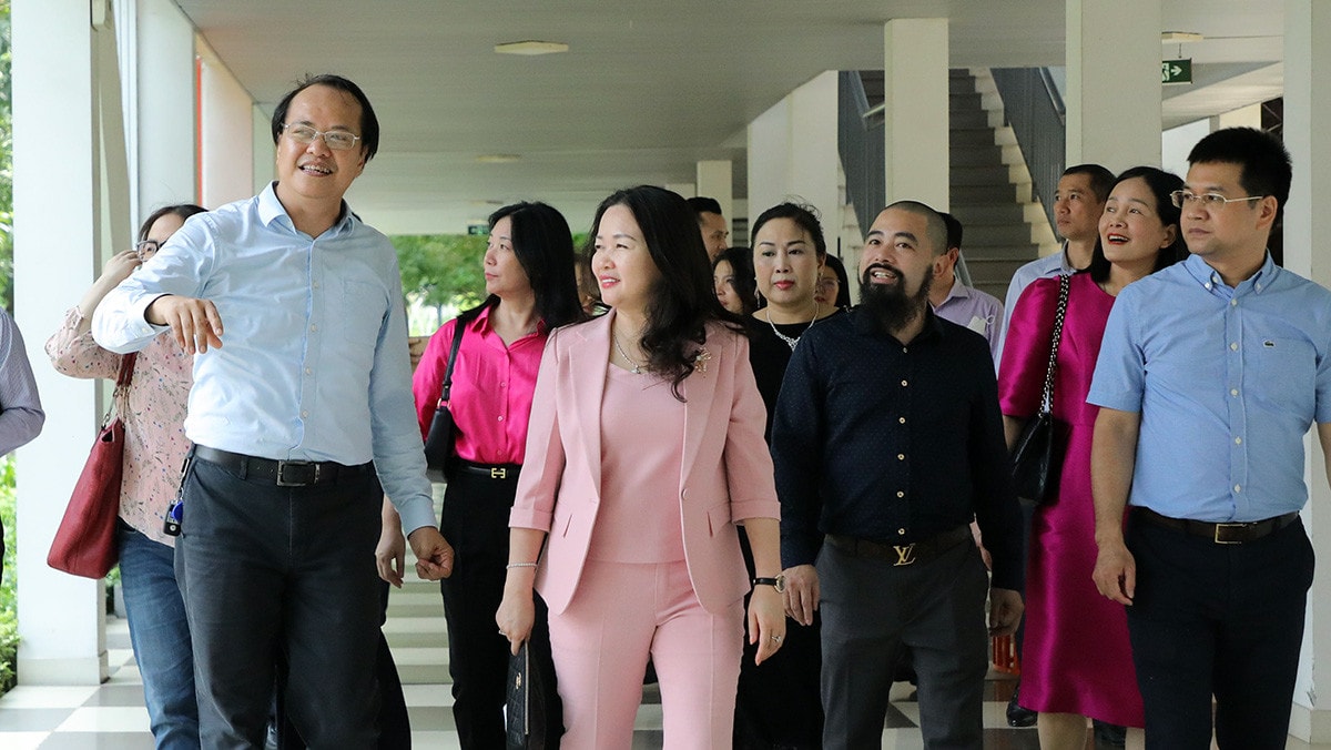 Báo Đại biểu Nhân dân thăm, làm việc với Trường Đại học Phenikaa -9