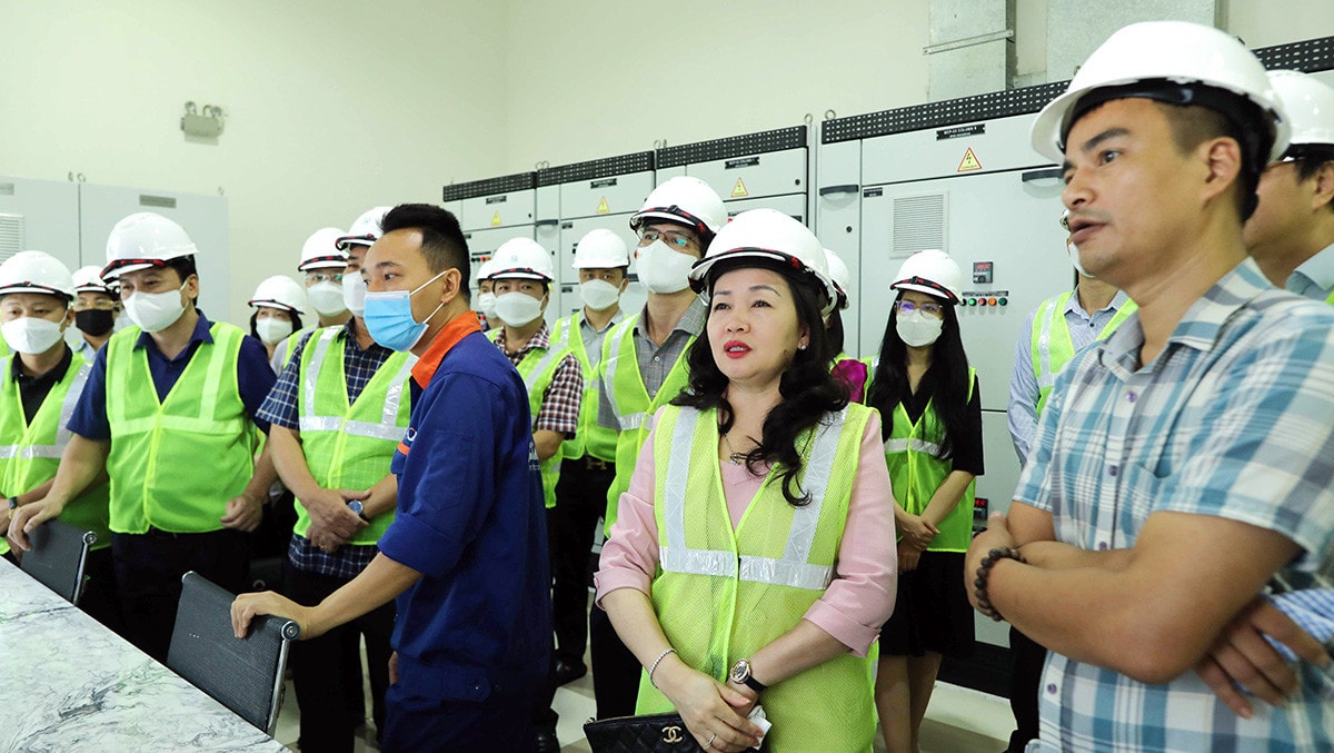 Báo Đại biểu Nhân dân thăm, làm việc với Trường Đại học Phenikaa -1