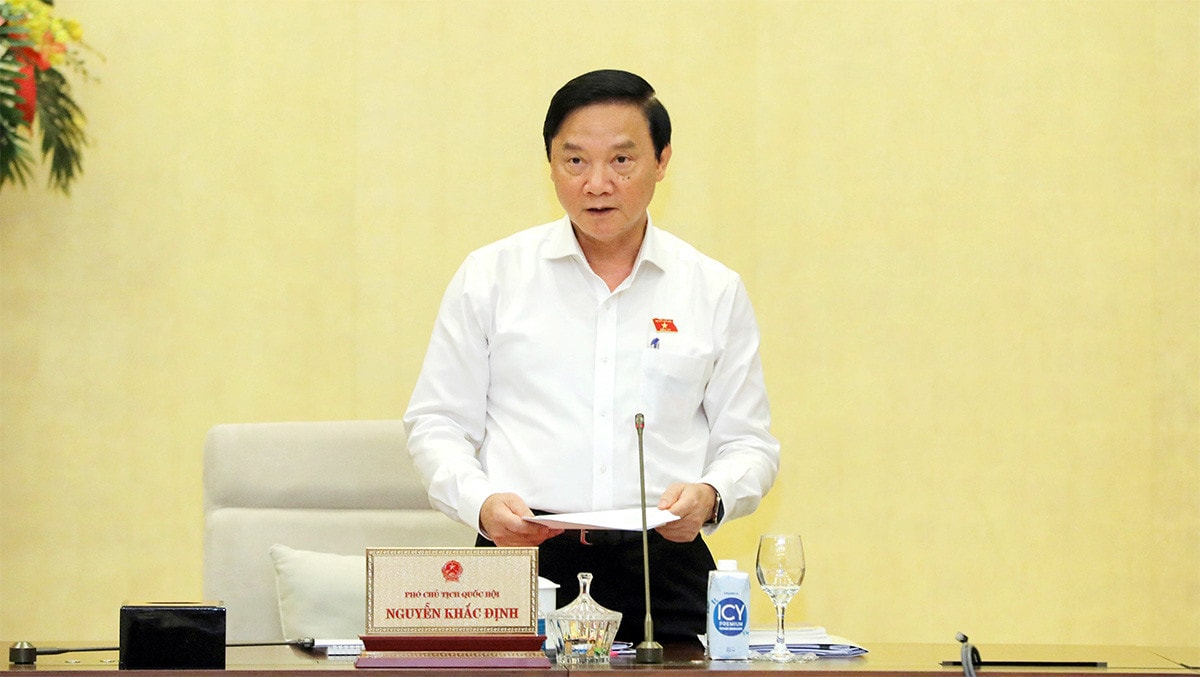 Tiếp tục hoàn chỉnh hồ sơ dự thảo Nghị quyết về lấy phiếu tín nhiệm, bỏ phiếu tín nhiệm -0
