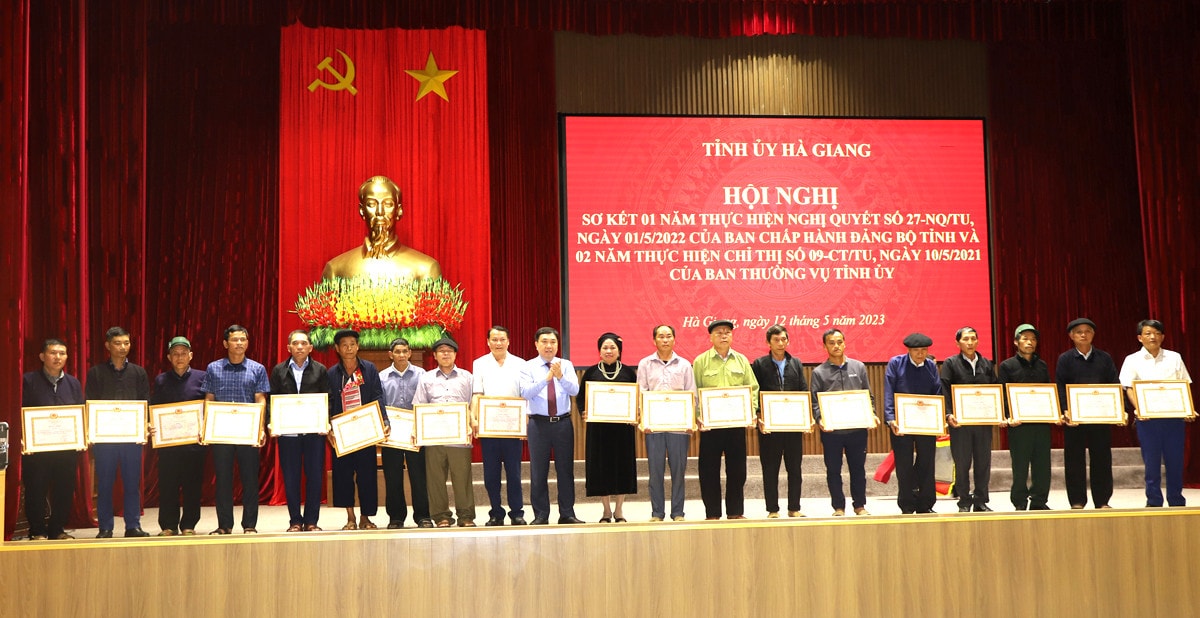 Hà Giang tiến tới xây dựng nếp sống văn minh -0