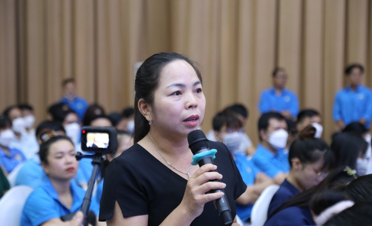 Công nhân Bình Dương kiến nghị nhiều vấn đề khi gặp gỡ đại biểu Hội đồng Nhân dân