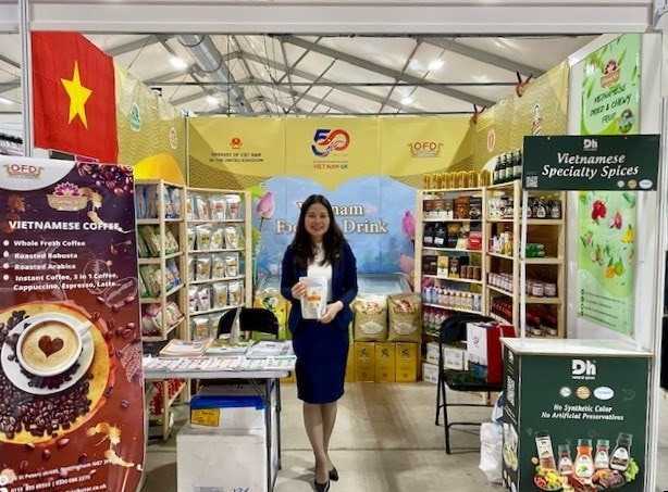 The Vietnamese booth at the Balmoral Show 2023. (Photo: VNA) Vietnamese farm produce introduced at largest agri-food fair in Northern Ireland -0