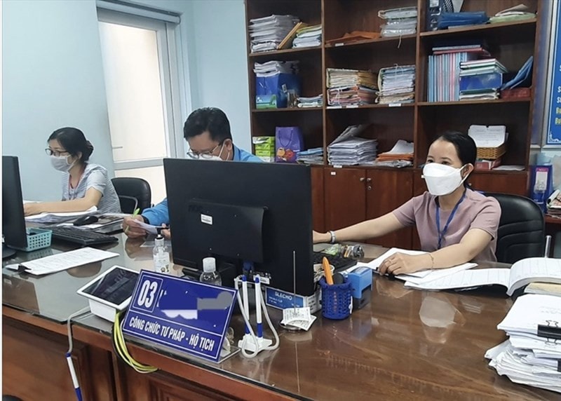 Đề xuất cách tính lương, phụ cấp cho cán bộ, công chức -1
