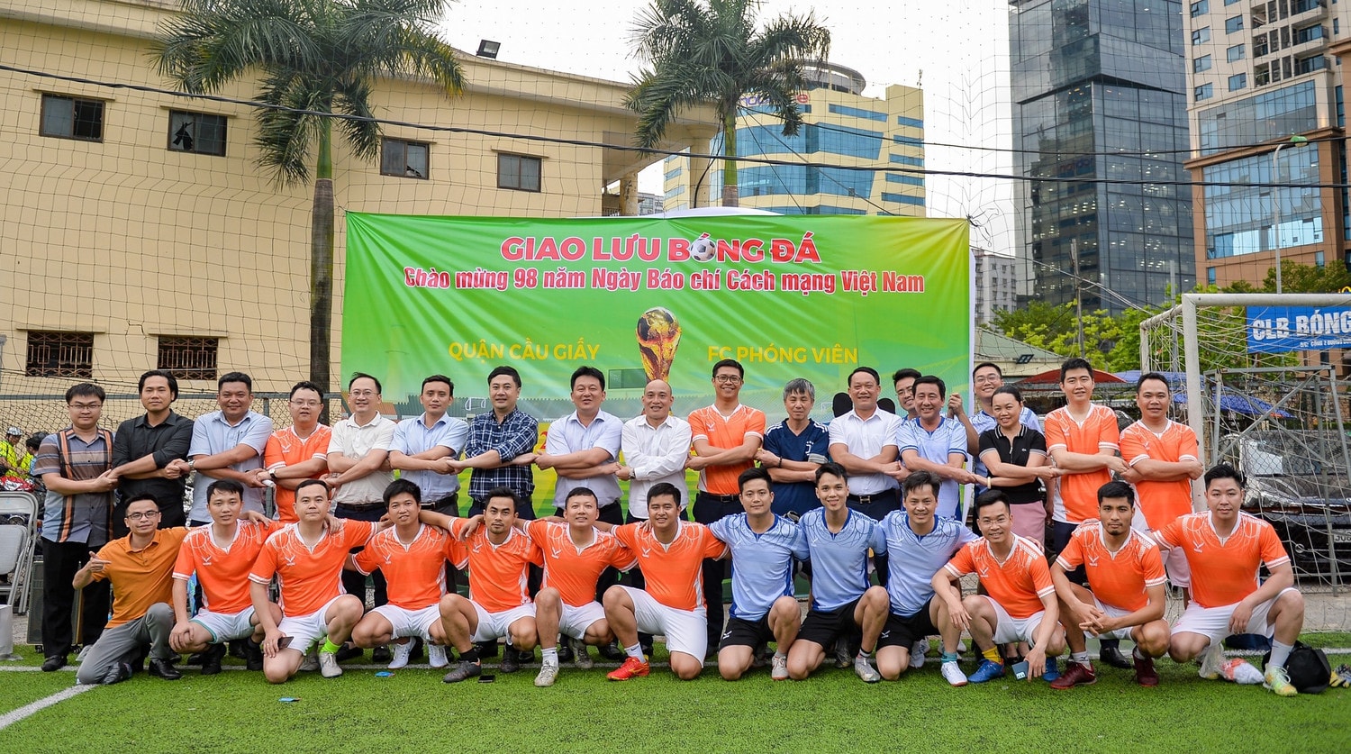 Giao hữu bóng đá kỷ niệm 98 năm ngày Báo chí cách mạng Việt Nam  -0