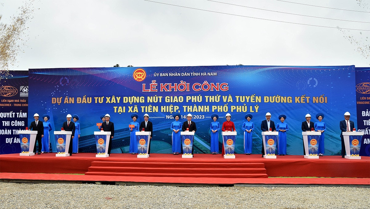Chủ tịch Quốc hội Vương Đình Huệ làm việc với Ban Thường vụ Tỉnh ủy Hà Nam -2