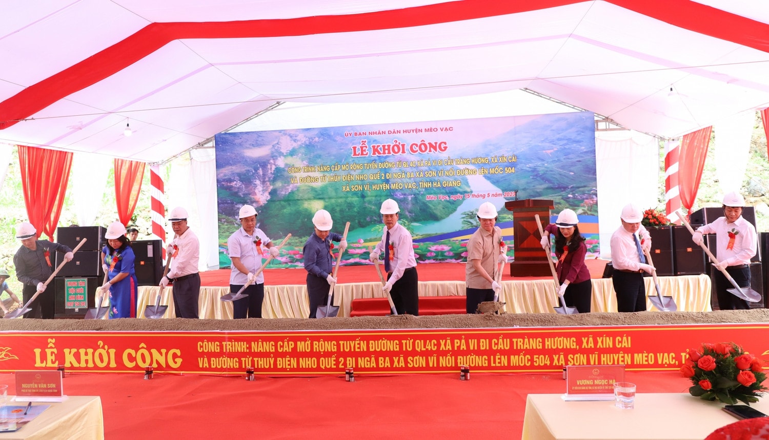 Mèo Vạc khởi công công trình nâng cấp, mở rộng 2 tuyến đường liên xã -0