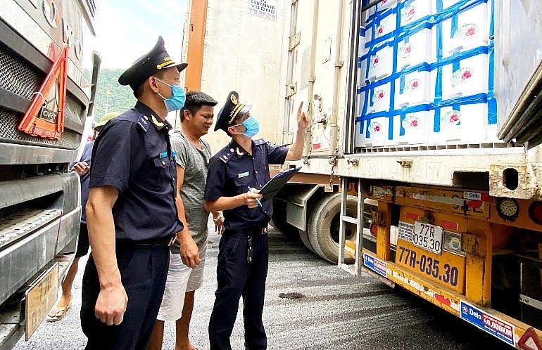 Rút ngắn thời gian thông quan với hàng nông sản -0