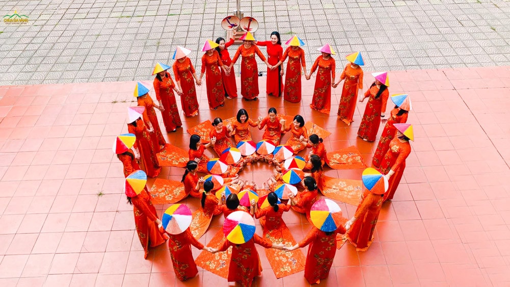 Chùa Ba Vàng tổ chức Đại lễ Phật đản 2023 và khánh thành Tòa giảng đường trên núi lớn nhất thế giới -2