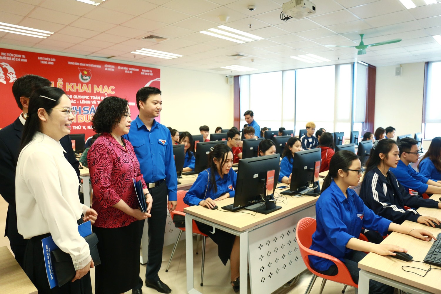 Không ngừng nâng cao nhận thức về lý luận chính trị cho thế hệ trẻ Việt Nam -0