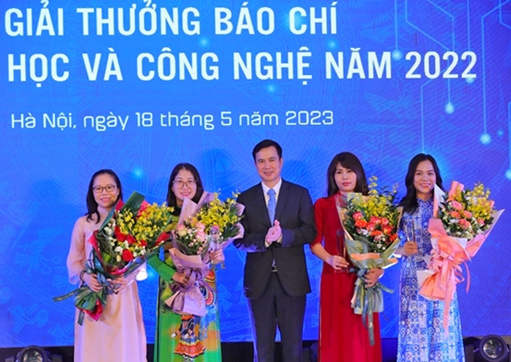 Vinh danh 18 tác phẩm báo chí xuất sắc về khoa học công nghệ năm 2022 -0