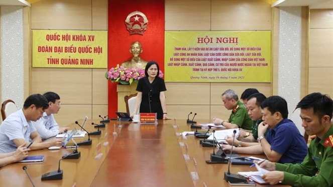 Đoàn ĐBQH tỉnh Quảng Ninh lấy ý kiến vào các Dự án luật do Bộ Công an chủ trì soạn thảo ảnh 1