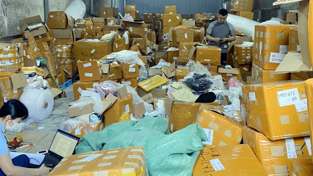 Phát hiện kho chứa hàng hóa vi phạm số lượng lớn trên địa bàn Hà Nội -0