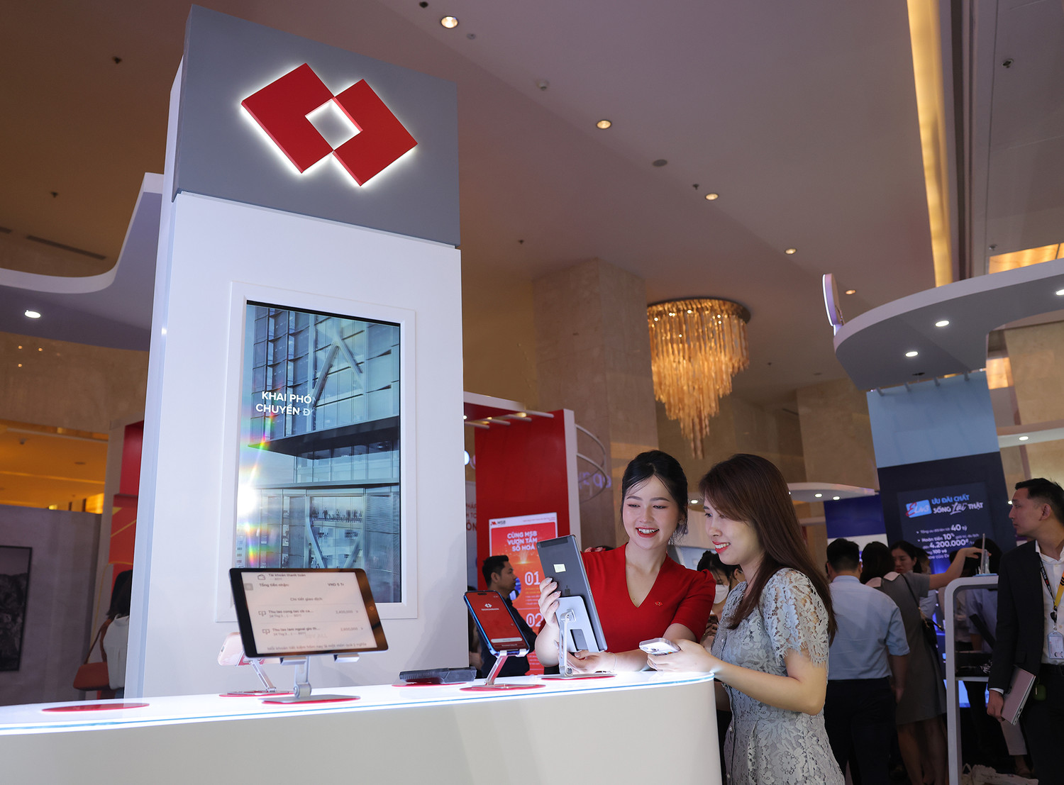 Techcombank mang đến trải nghiệm khách hàng khác biệt từ big data -0