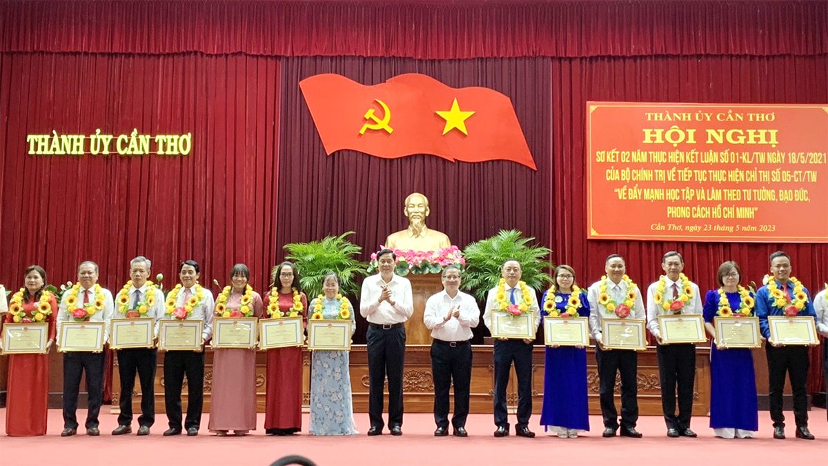 Cần Thơ: Vinh danh 62 tập thể, cá nhân điển hình trong học tập và làm theo tư tưởng, đạo đức, phong cách Hồ Chí Minh -0