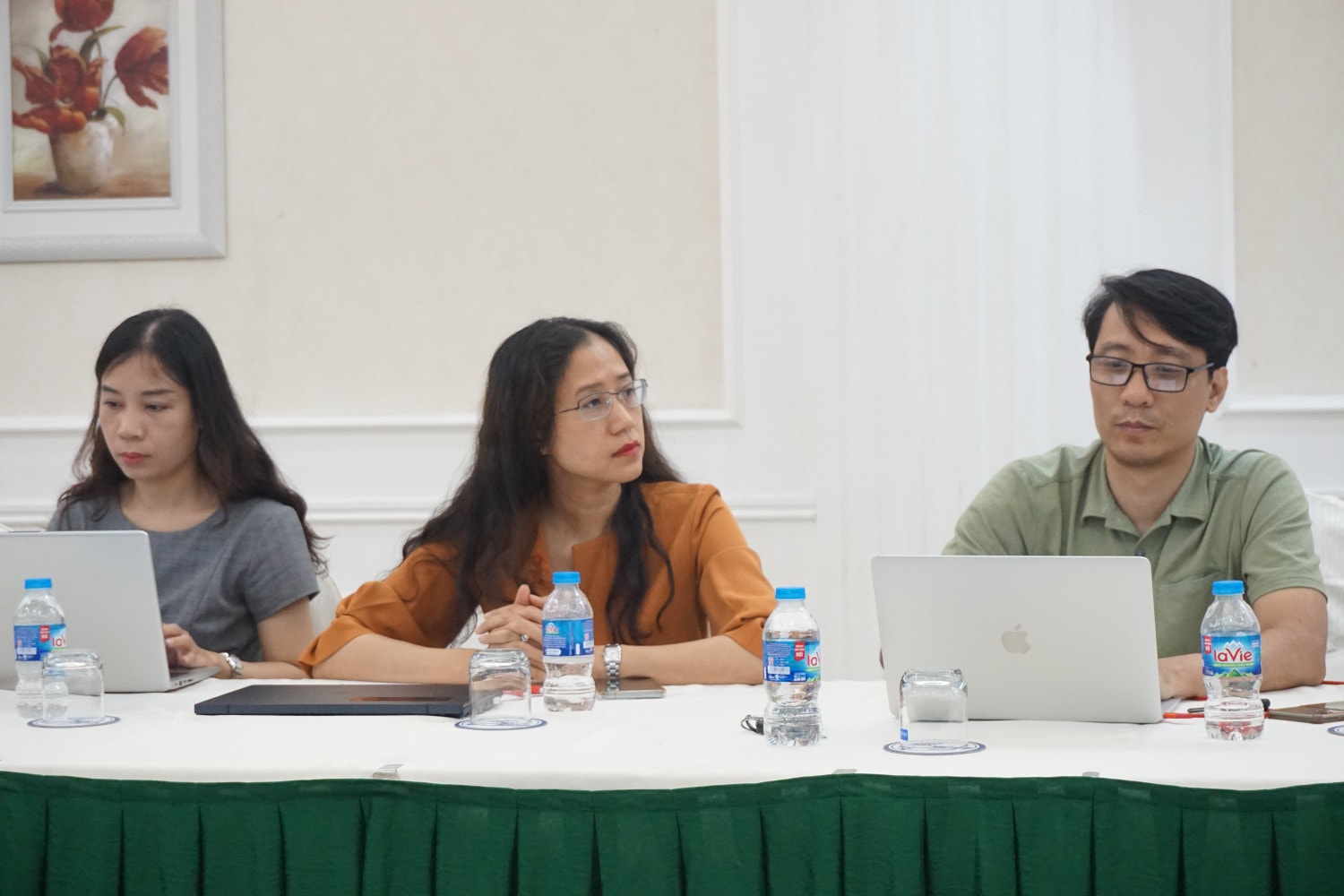 Các đại biểu tham dự Hội thảo (Ảnh: Nguyễn Liên) Việt Nam là một trong 15 quốc gia sử dụng thuốc lá cao nhất thế giới -0