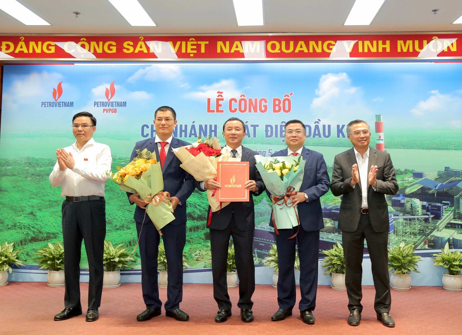 Công bố thành lập Chi nhánh Phát điện Dầu khí -0
