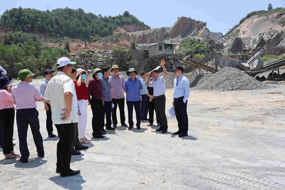 Giải bài toán áp lực phát triển kinh tế và bảo vệ môi trường -0