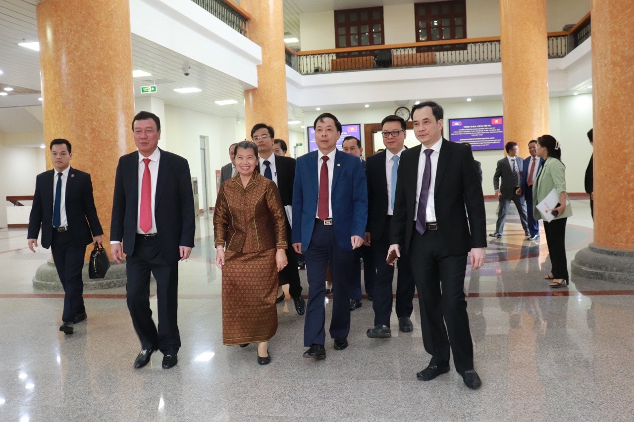 Tiếp xã giao và làm việc với Đoàn Đại biểu cấp cao Bộ quan hệ với Quốc hội - Thượng viện và Thanh tra Campuchia. -0