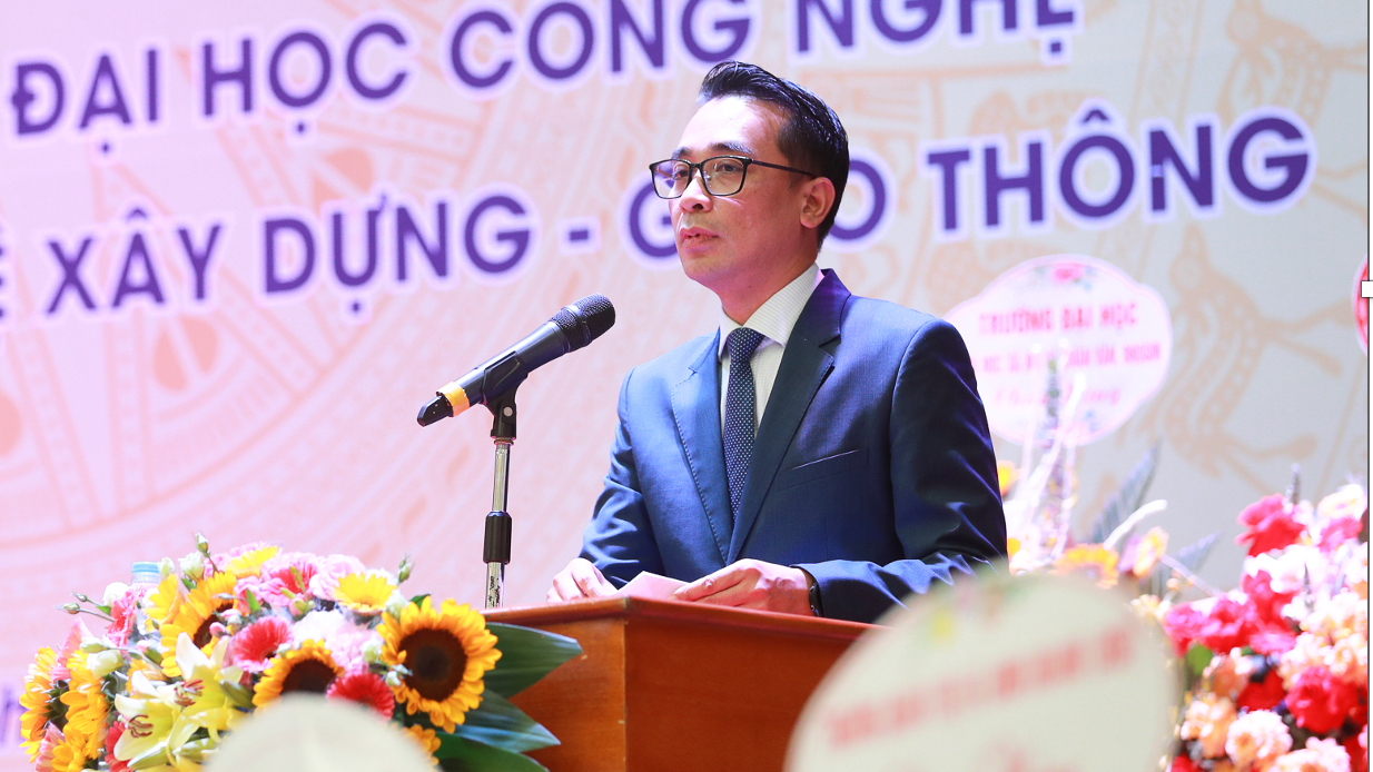 GS.TS Chử Đức Trình được bổ nhiệm làm Hiệu trưởng trường ĐH Công nghệ -0