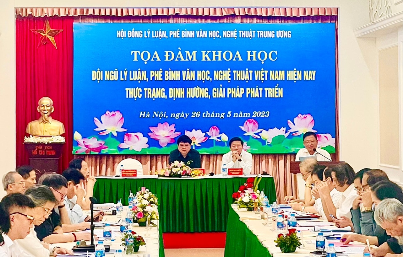 Nâng cao chất lượng đội ngũ lý luận, phê bình văn học nghệ thuật -0