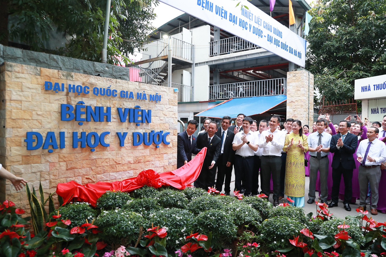 Bệnh viện Xây dựng đổi tên thành Bệnh viện Đại học Y Dược, chính thức trực thuộc ĐHQGHN -0