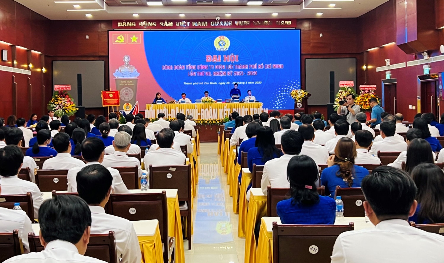 Tổ chức thành công Đại hội Công đoàn lần thứ VII -2