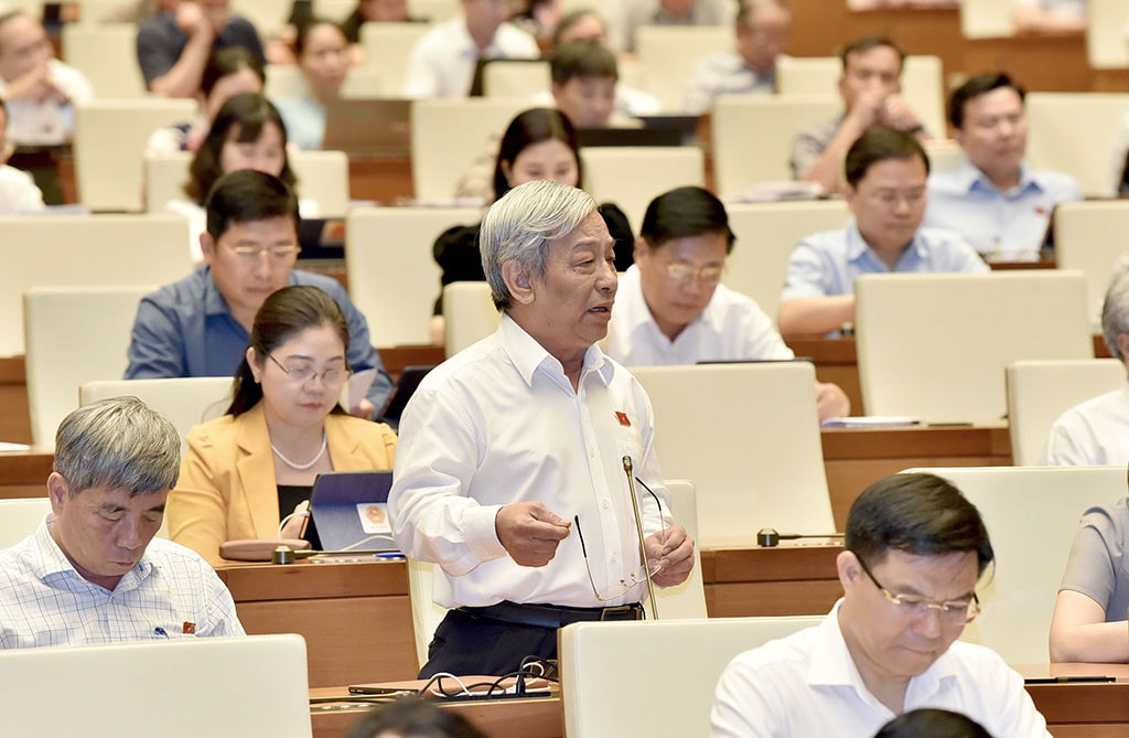 Tránh mâu thuẫn với các đạo luật liên quan -0