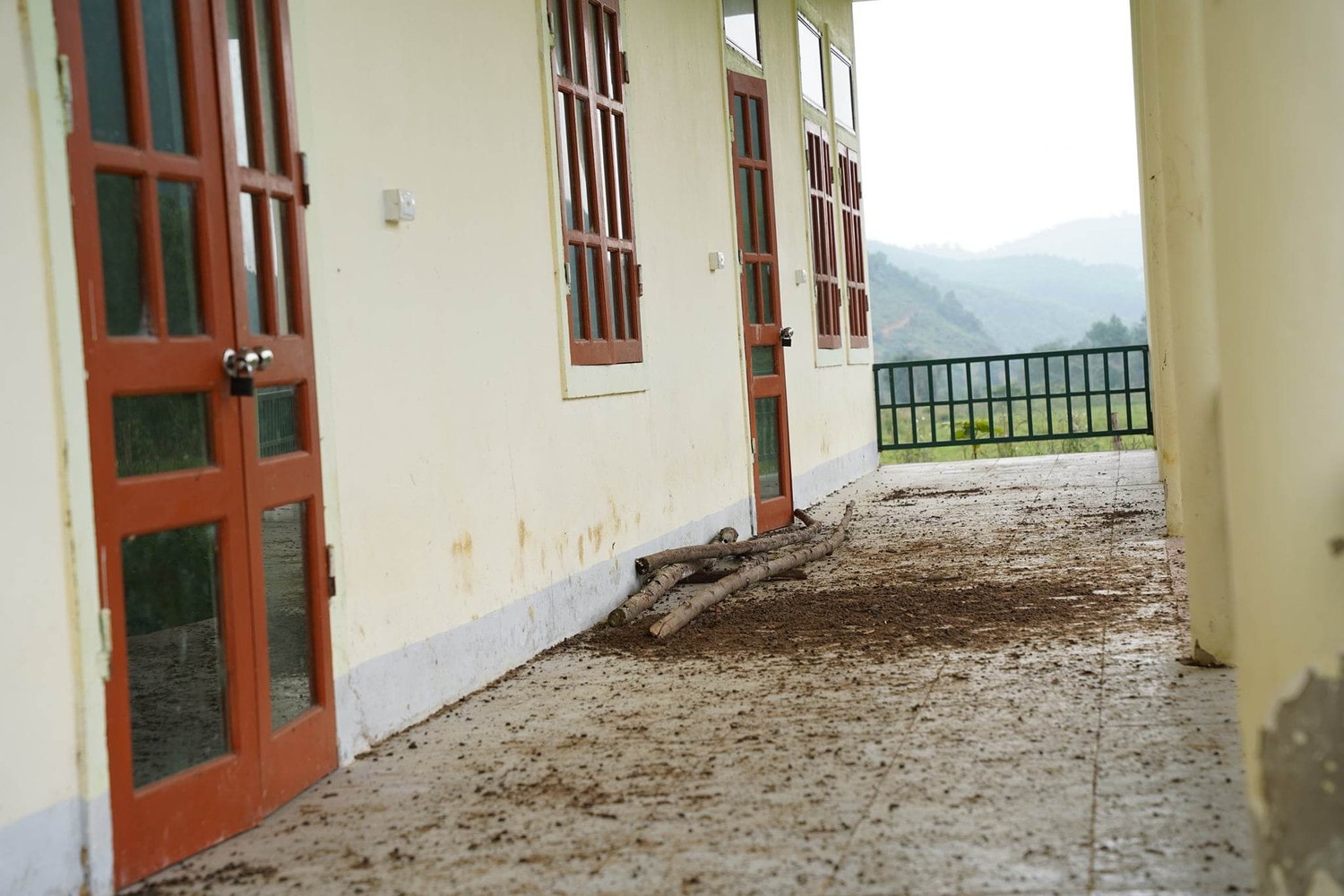 Dân vạn chài “mỏi cổ” chờ khu tái định cư hàng chục tỷ đồng trong nhiều năm ròng rã -0