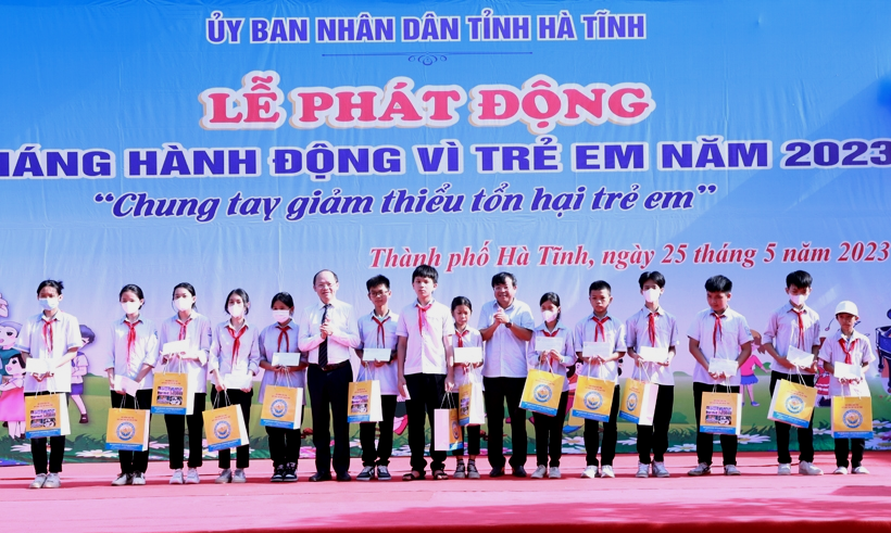 Chung tay giảm thiểu tổn hại trẻ em -0
