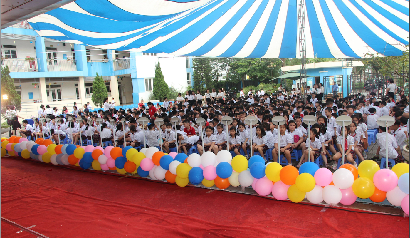 Trường tiểu học Đô thị Sài Đồng khen thưởng giáo viên, học sinh tiêu biểu -0