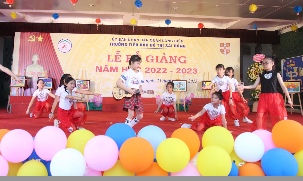 Trường tiểu học Đô thị Sài Đồng khen thưởng giáo viên, học sinh tiêu biểu -0