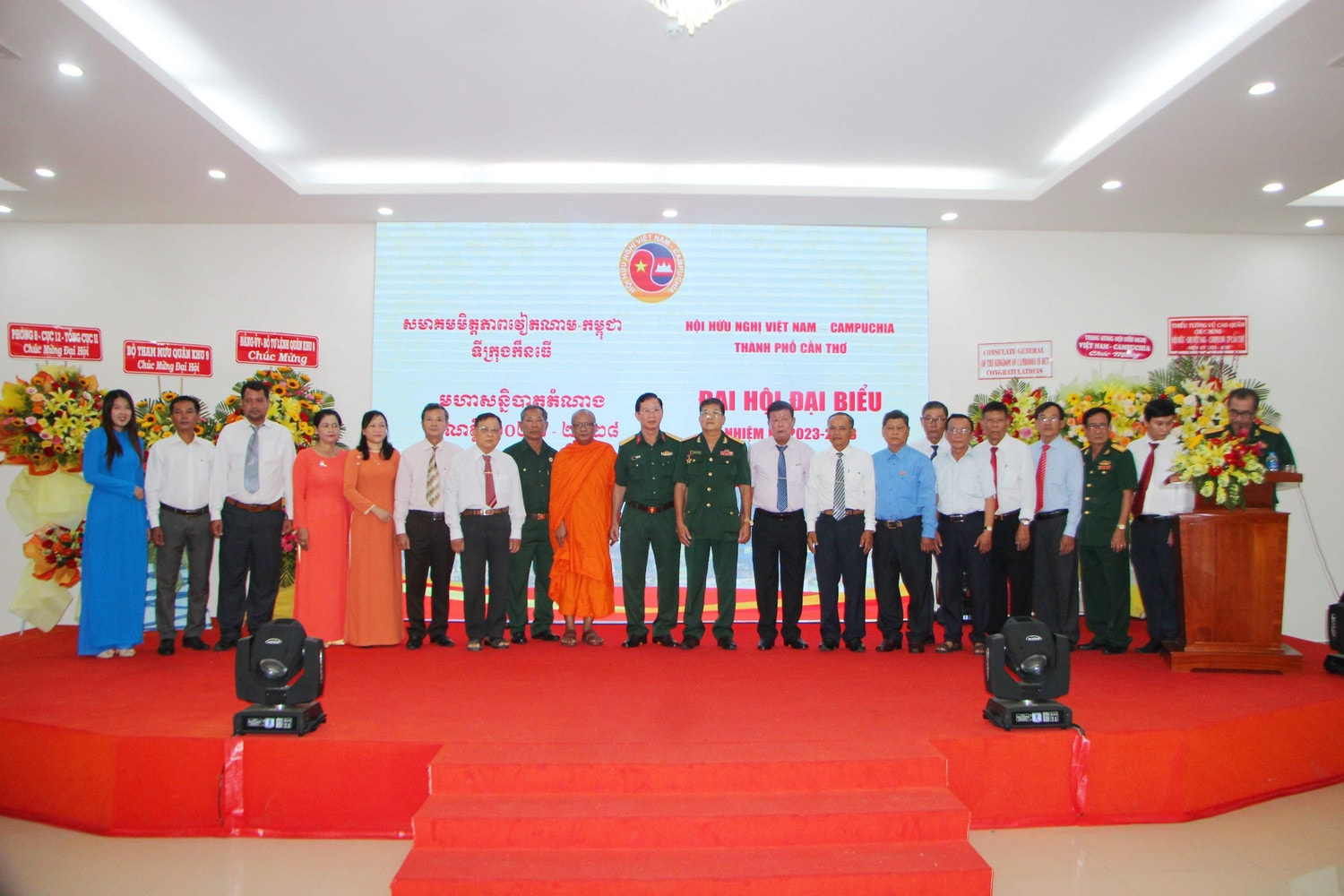 Thúc đẩy tình đoàn kết, hữu nghị giữa TP Cần Thơ và nước bạn Camphuchia -0