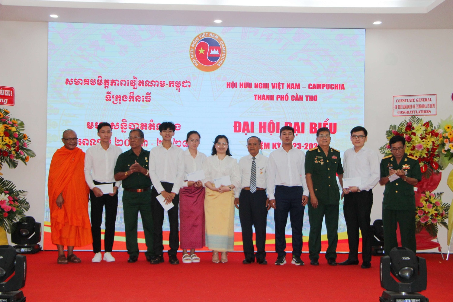 Thúc đẩy tình đoàn kết, hữu nghị giữa TP Cần Thơ và nước bạn Camphuchia -0