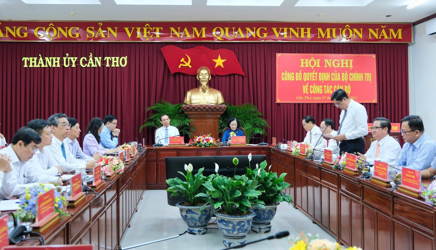 TP. Cần Thơ đón tân Bí thư Thành ủy -0