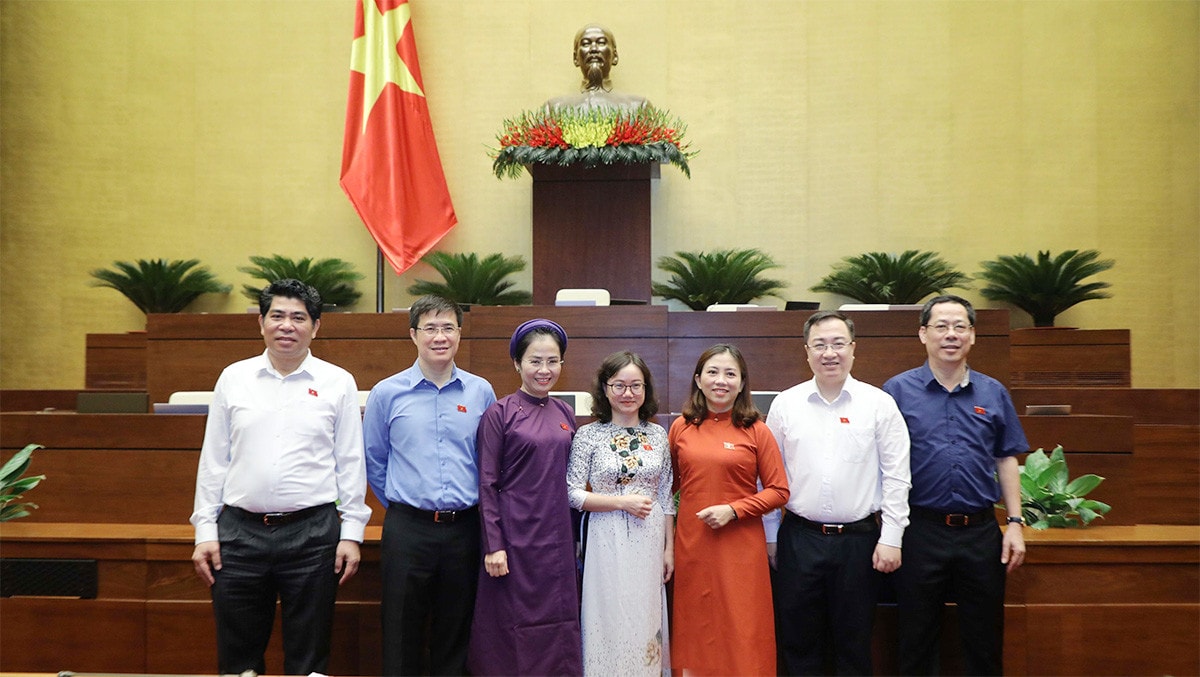 Bổ sung thêm chuyên đề giám sát việc thực hiện quy định pháp luật về xây dựng các hệ thống thông tin, cơ sở dữ liệu -0