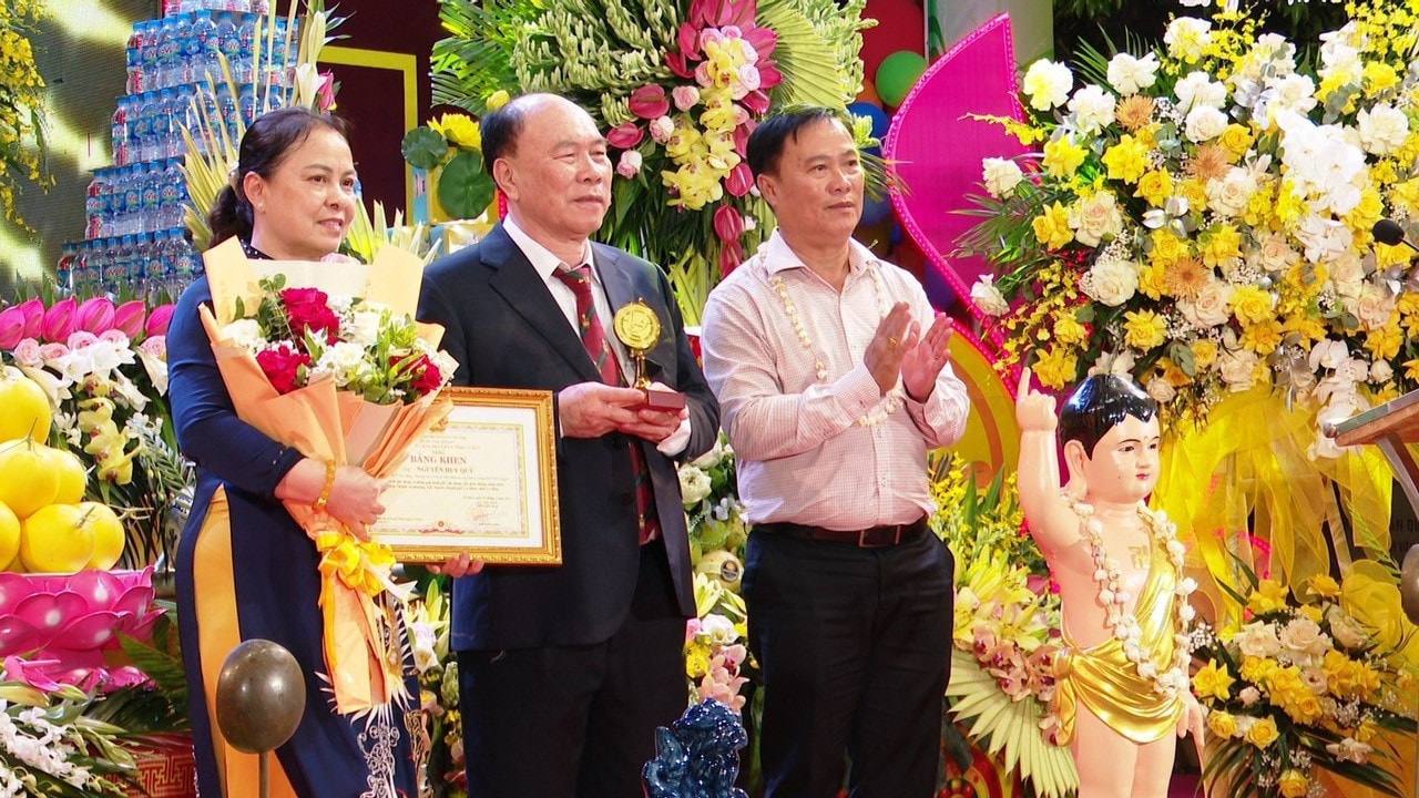 Chùa Linh Sơn Đại Phúc kính mừng Đại lễ Phật đản -0