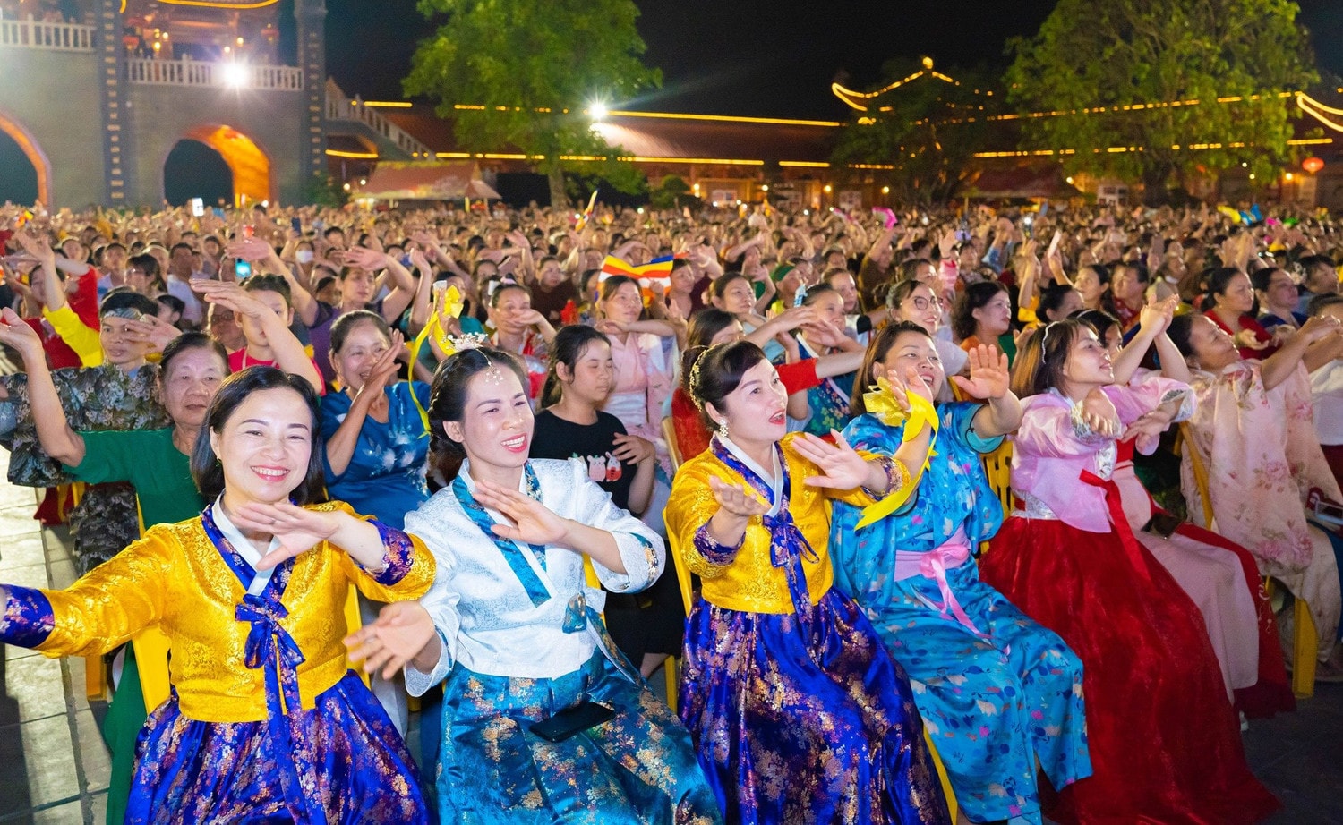 Đại lễ Phật đản chùa Ba Vàng 2023 - Những dấu ấn còn đọng lại mãi -0