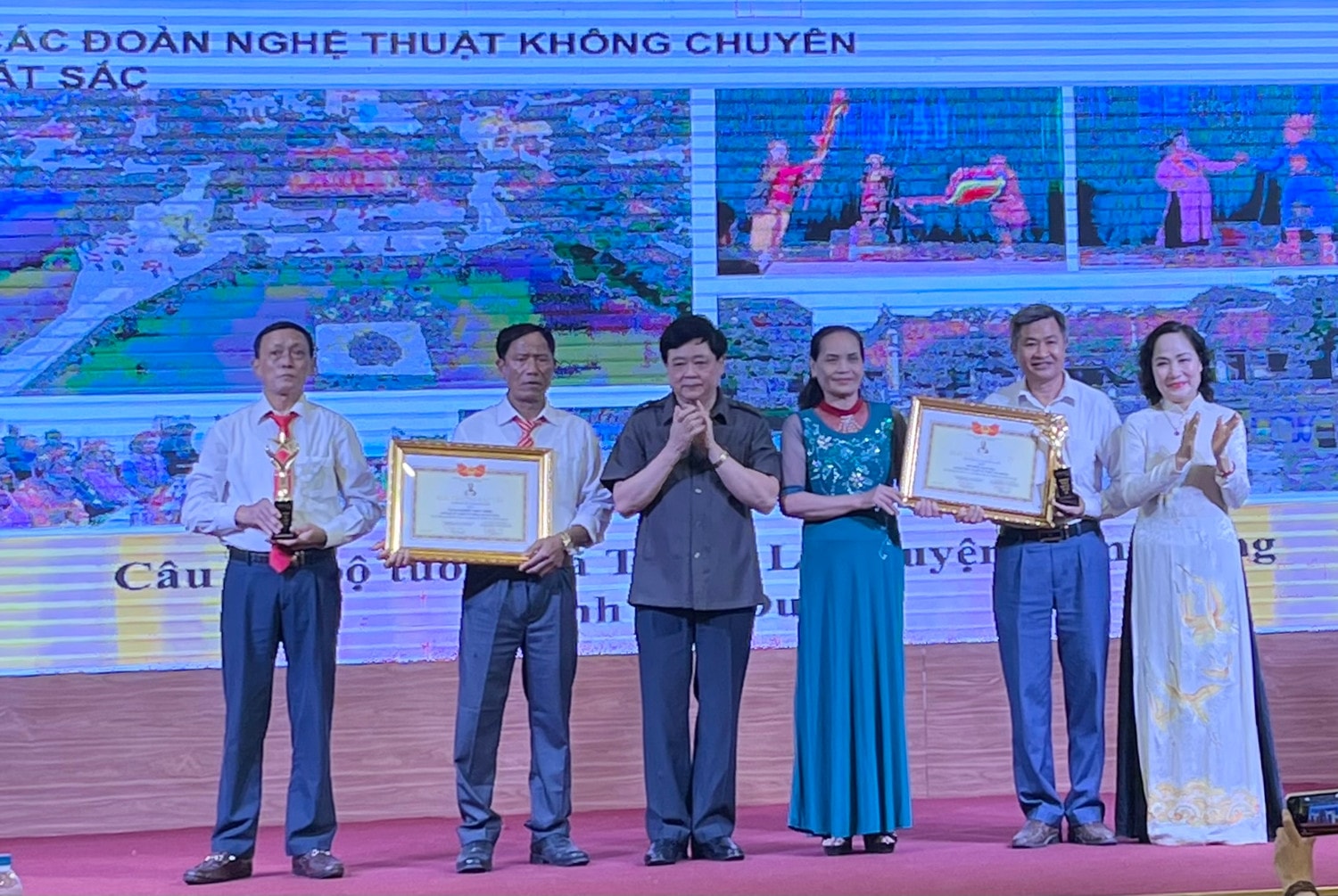 Giải thưởng Đào Tấn năm 2022: Tôn vinh 5 tập thể và 10 cá nhân xuất sắc -0
