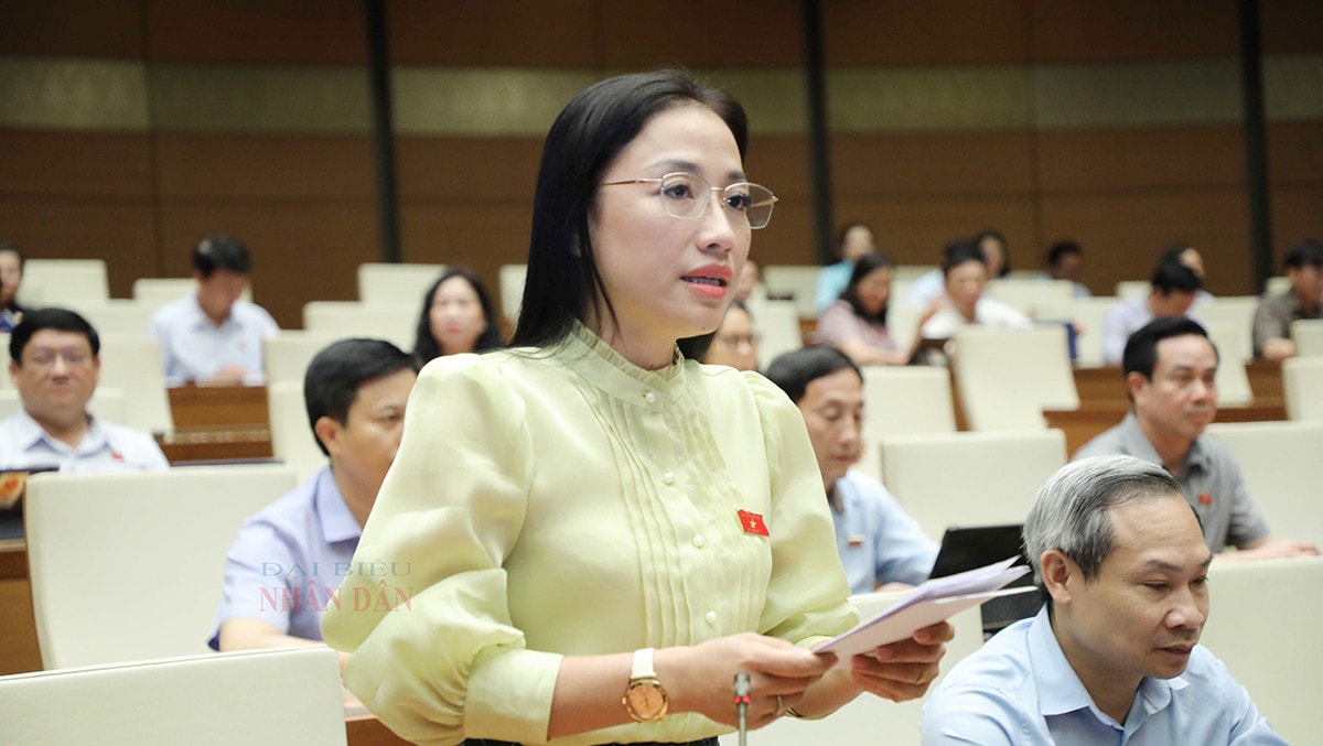 Đổi mới cơ chế, chính sách đối với nhân viên y tế -1