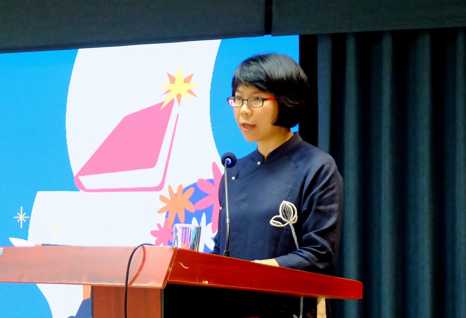 Thành lập Giải thưởng Văn học Kim Đồng -1