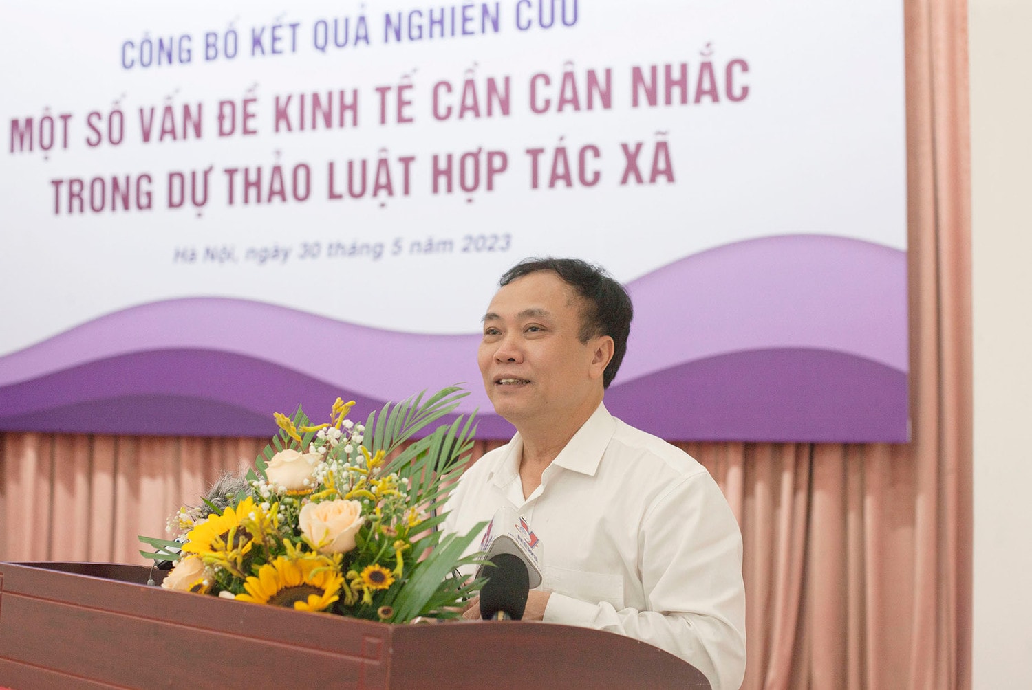 Cục trưởng Cục Kinh tế hợp tác và Phát triển nông thôn Lê Đức Thịnh phát biểu tại chương trình Dự thảo Luật Hợp tác xã (sửa đổi): Tiến bộ và hoàn thiện hơn -1
