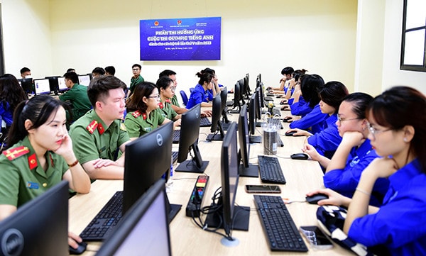 Khai mạc cuộc thi Olympic tiếng Anh dành cho cán bộ trẻ lần thứ V -0