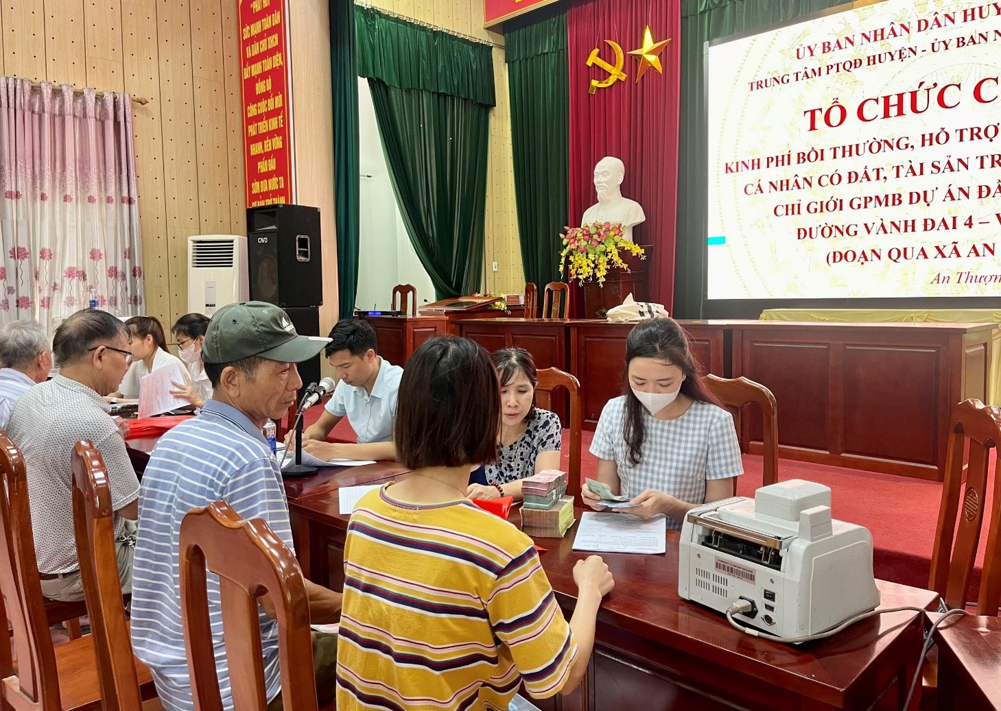 Hà Nội: 109 hộ dân xã An Thượng được nhận tiền bồi thường GPMB dự án đường Vành đai 4