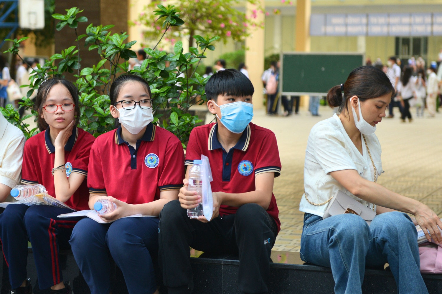 Hơn 6000 thí sinh dự kỳ thi tuyển sinh trường THPT chuyên Sư Phạm Hà Nội -0