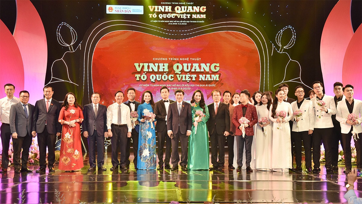 Một số hình ảnh Chương trình nghệ thuật “Vinh quang Tổ quốc Việt Nam” -0
